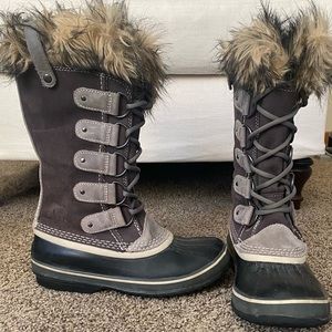 Sorel Joan of Artic tall boot faux fur - shake - size 8